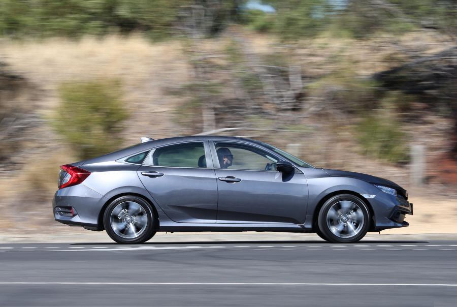  Honda Civic VTi-LX Sedan (FC) 2019 года  (AU) (фото 11 из 28)